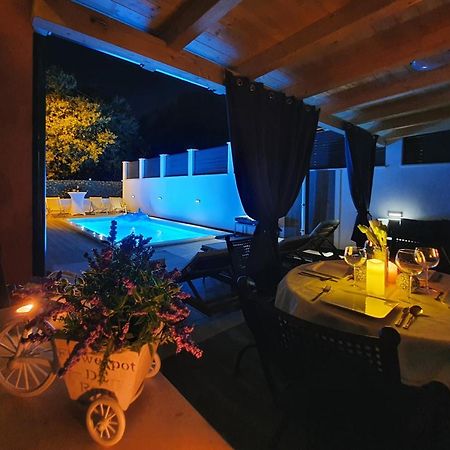 Villa With A Heated Pool Near Split With Magnificent View Solin Dış mekan fotoğraf