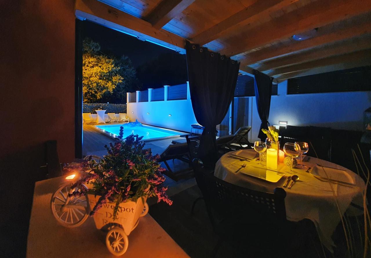 Villa With A Heated Pool Near Split With Magnificent View Solin Dış mekan fotoğraf