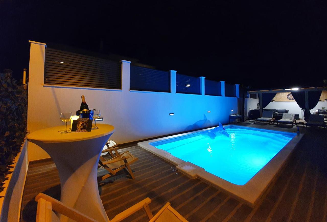 Villa With A Heated Pool Near Split With Magnificent View Solin Dış mekan fotoğraf